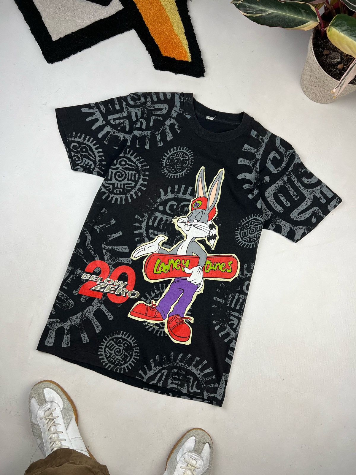 Vintage × Warner Bros Vintage looney tunes Tshirt skateboards Aztec all over print Size US M / EU 48-50 / 2 - 2 Thumbnail