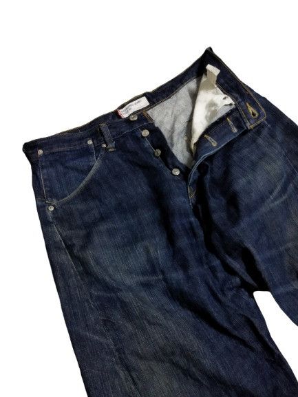 Levi's Vintage Levis Engineered Denim Jeans Size US 34 / EU 50 - 3 Thumbnail