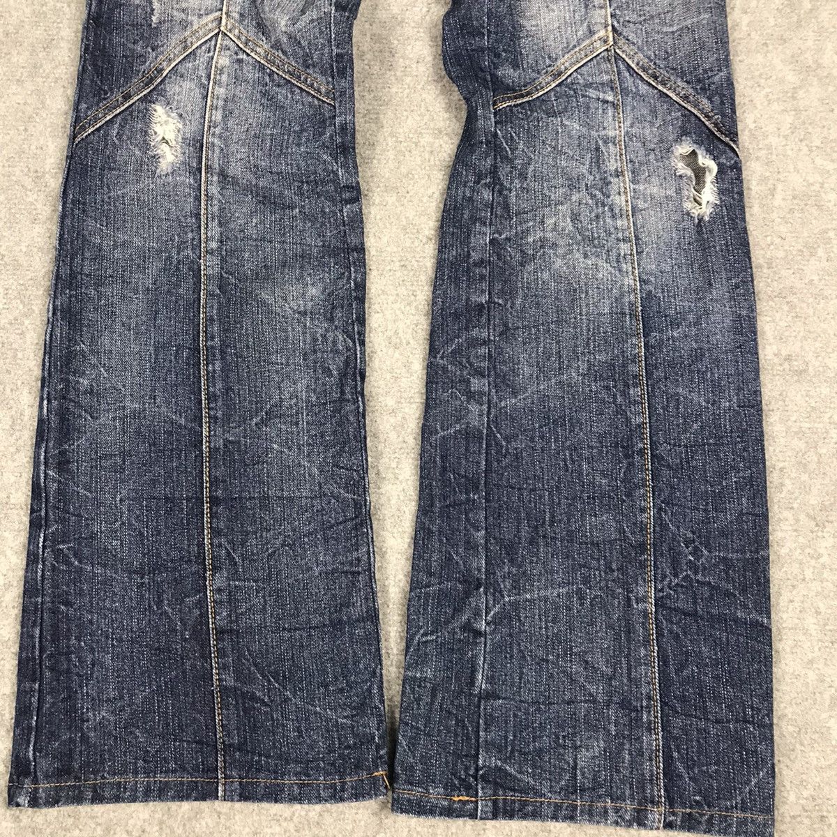 If Six Was Nine FLARE DENIM SEMANTICDESIGN RIPPED DISTRESSED BOOT CUT PANTS Size US 28 / EU 44 - 3 Thumbnail