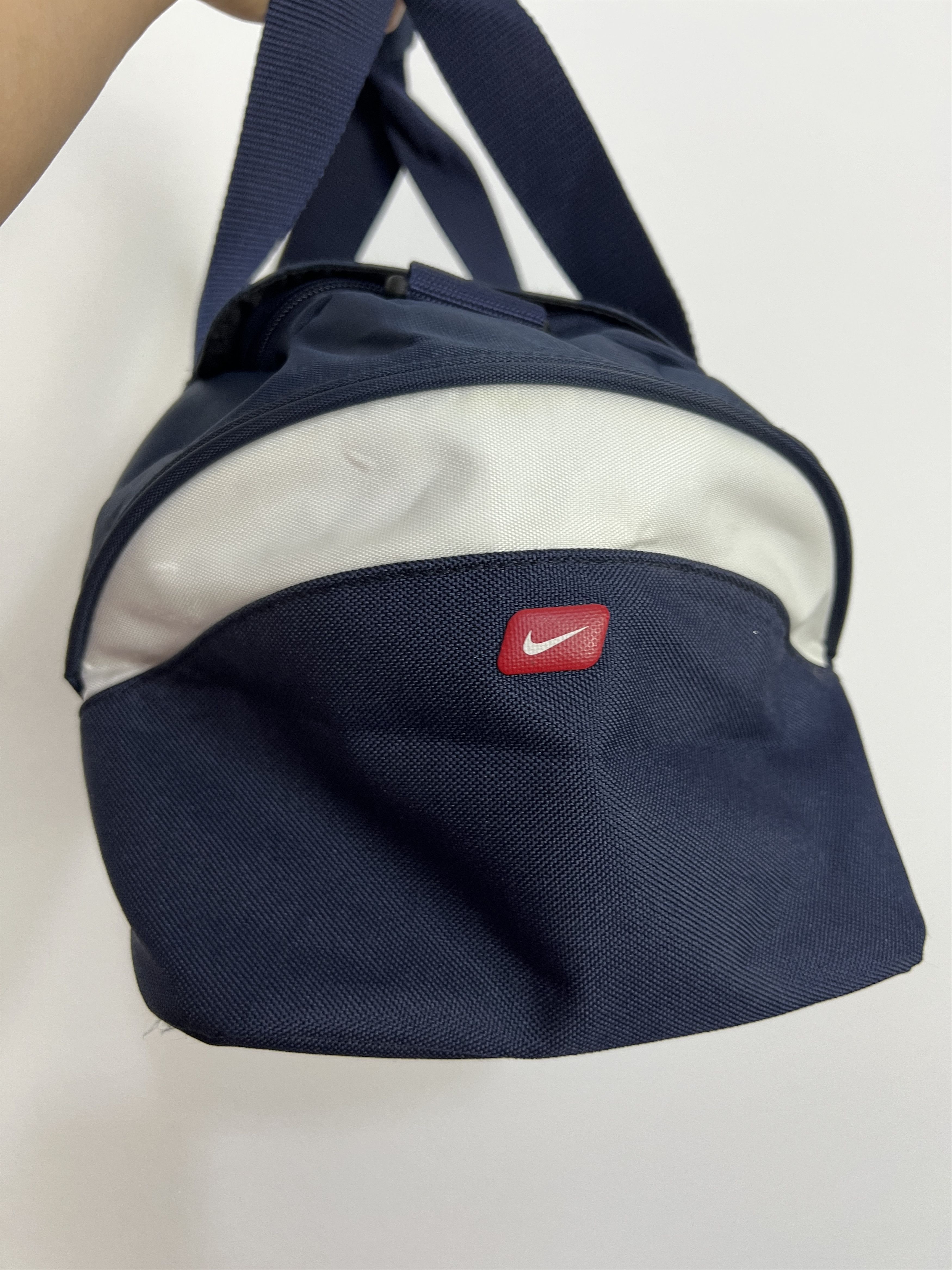 Nike Vintage Gym Catch Bag Duffle Bag Rare Hype Big Logo Swoosh Size ONE SIZE - 3 Thumbnail