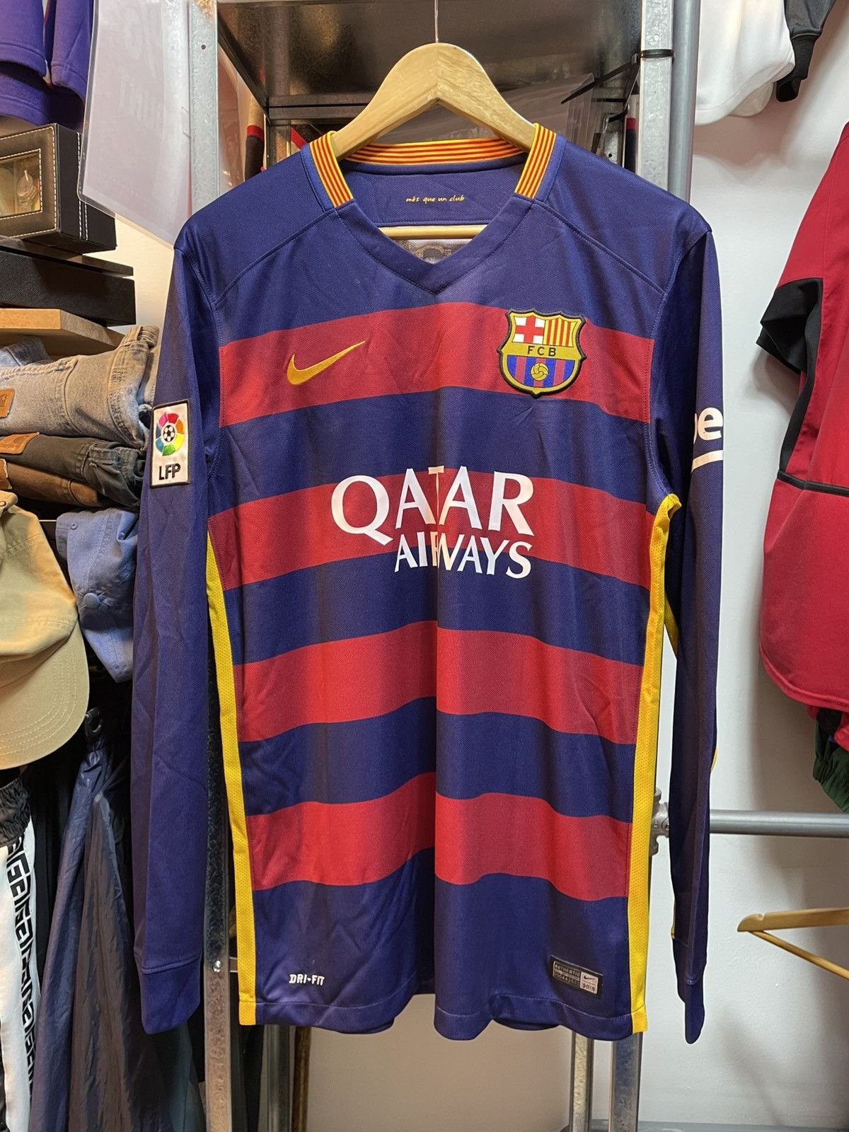 Nike 2015-2016 Fc Barcelona Lone Sleeves Home Kit MESSI 10 Size US M / EU 48-50 / 2 - 2 Thumbnail