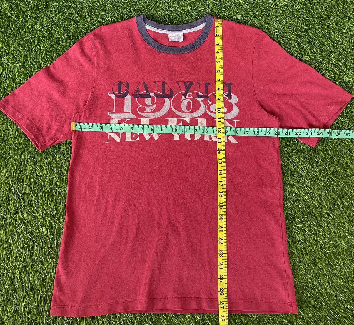 Calvin Klein × Vintage Vintage’90s🔥CALVIN KLEIN🔥New York Faded Tshirt Size US M / EU 48-50 / 2 - 11 Thumbnail