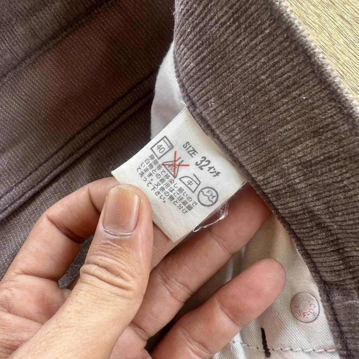 Levi's 90’s Vintage Levi’s 517 FLARE/BOOTCUT Corduroy Madein Japan Size US 31 - 13 Thumbnail