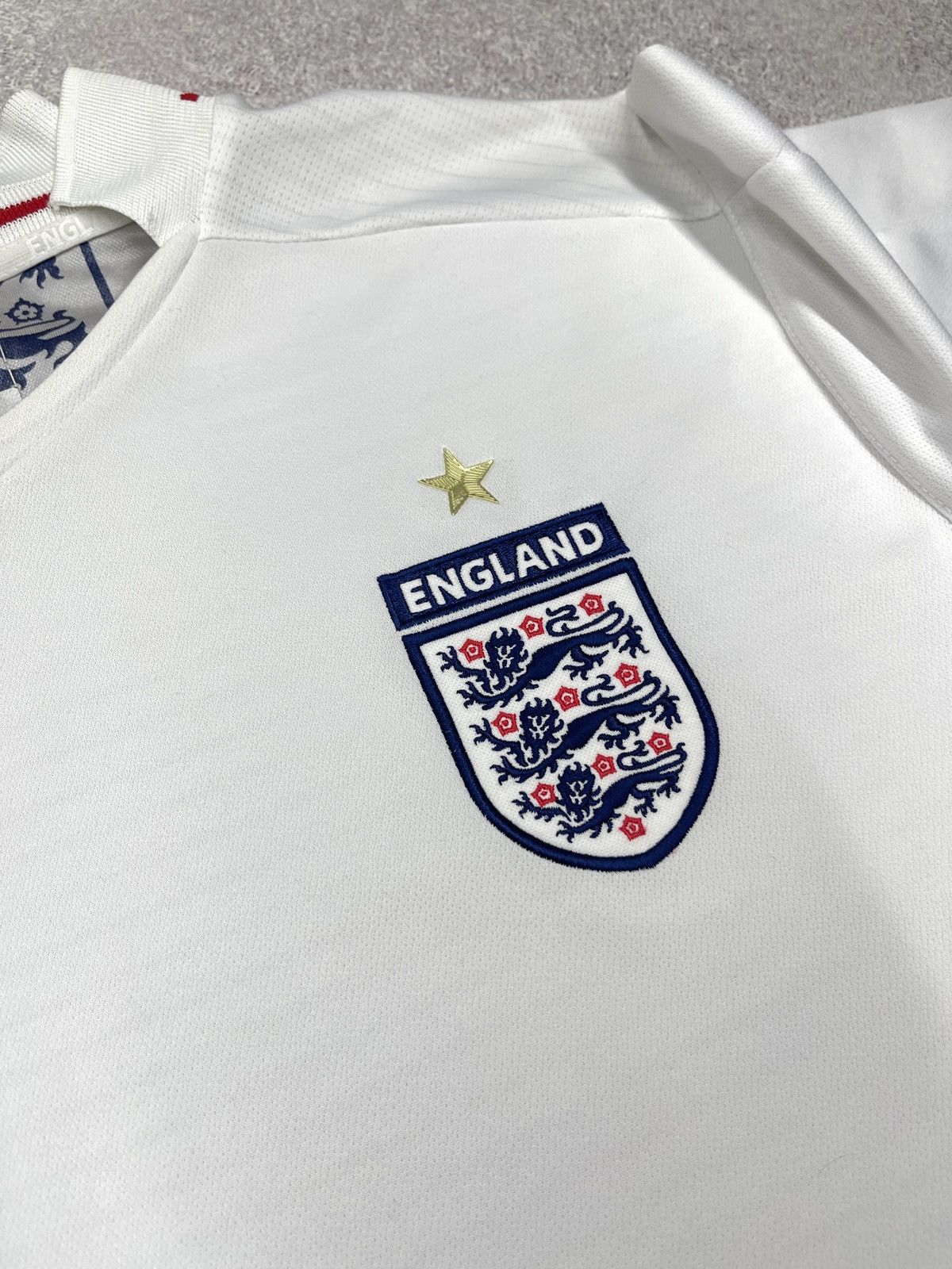 Umbro Vintage Umbro England Soccer Jersey White Football Official Size US XL / EU 56 / 4 - 6 Thumbnail