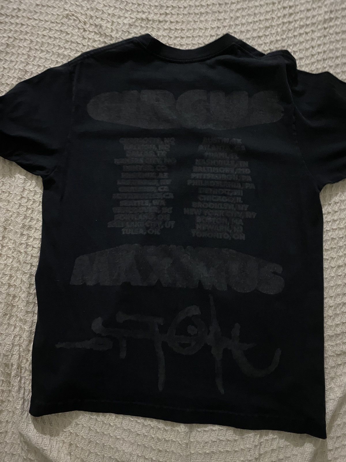 Travis Scott Travis scott utopia tour merch Size US M / EU 48-50 / 2 - 7 Thumbnail