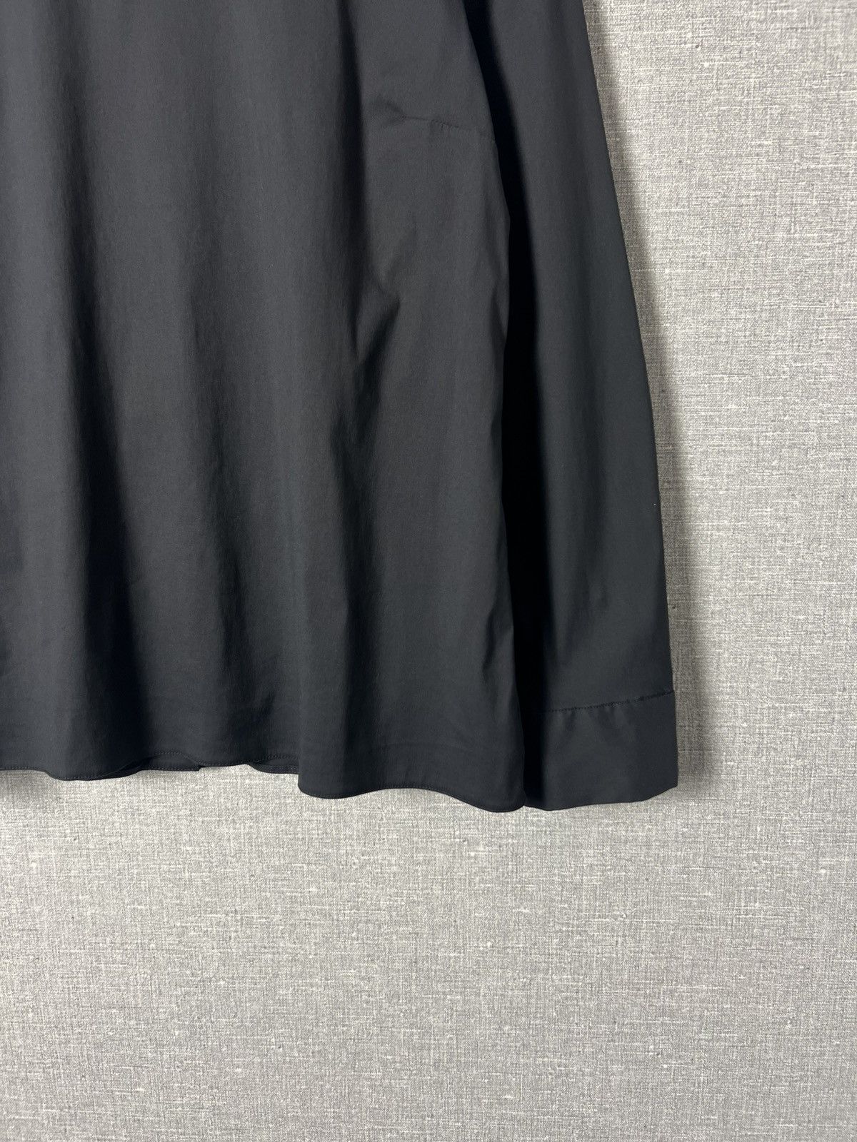 Prada Prada High Neck Long Sleeve Blouse Shirt Back Button Detail Size M / US 6-8 / IT 42-44 - 11 Thumbnail