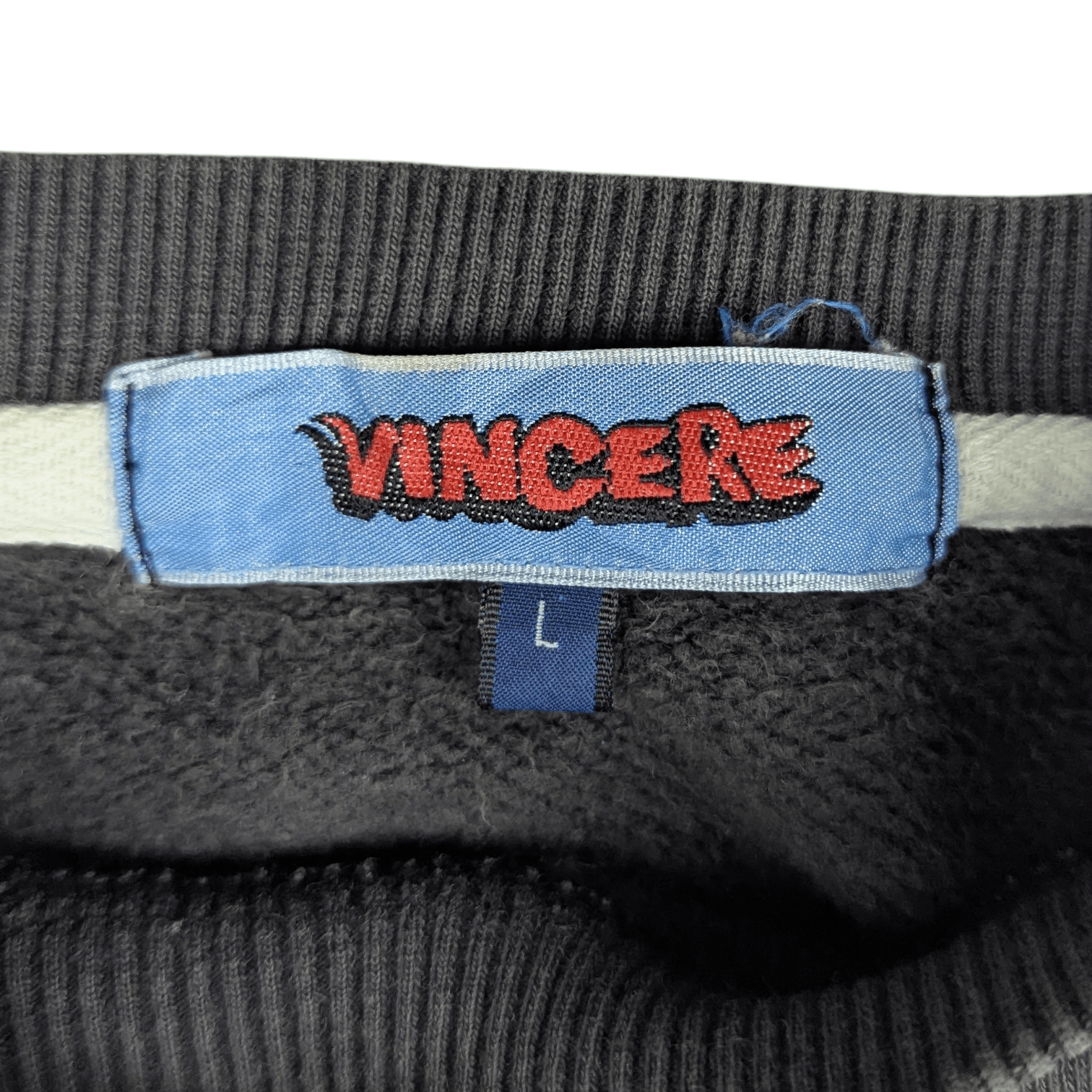 Vintage Vintage 90's VINCERE Surf Freedom Spell Out Sweatshirt Size US L / EU 52-54 / 3 - 14 Thumbnail