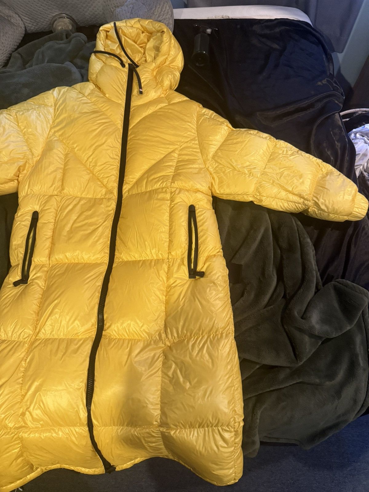 Moncler Moncler GIUBBOTTO Parka Size US S / EU 44-46 / 1 - 1 Thumbnail