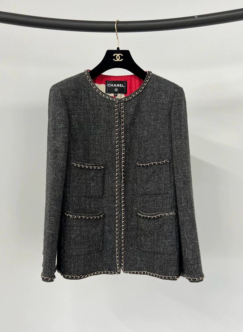Chanel Chanel Gray four-pocket chain jacket Size XS / US 0-2 / IT 36-38 - 1 Thumbnail