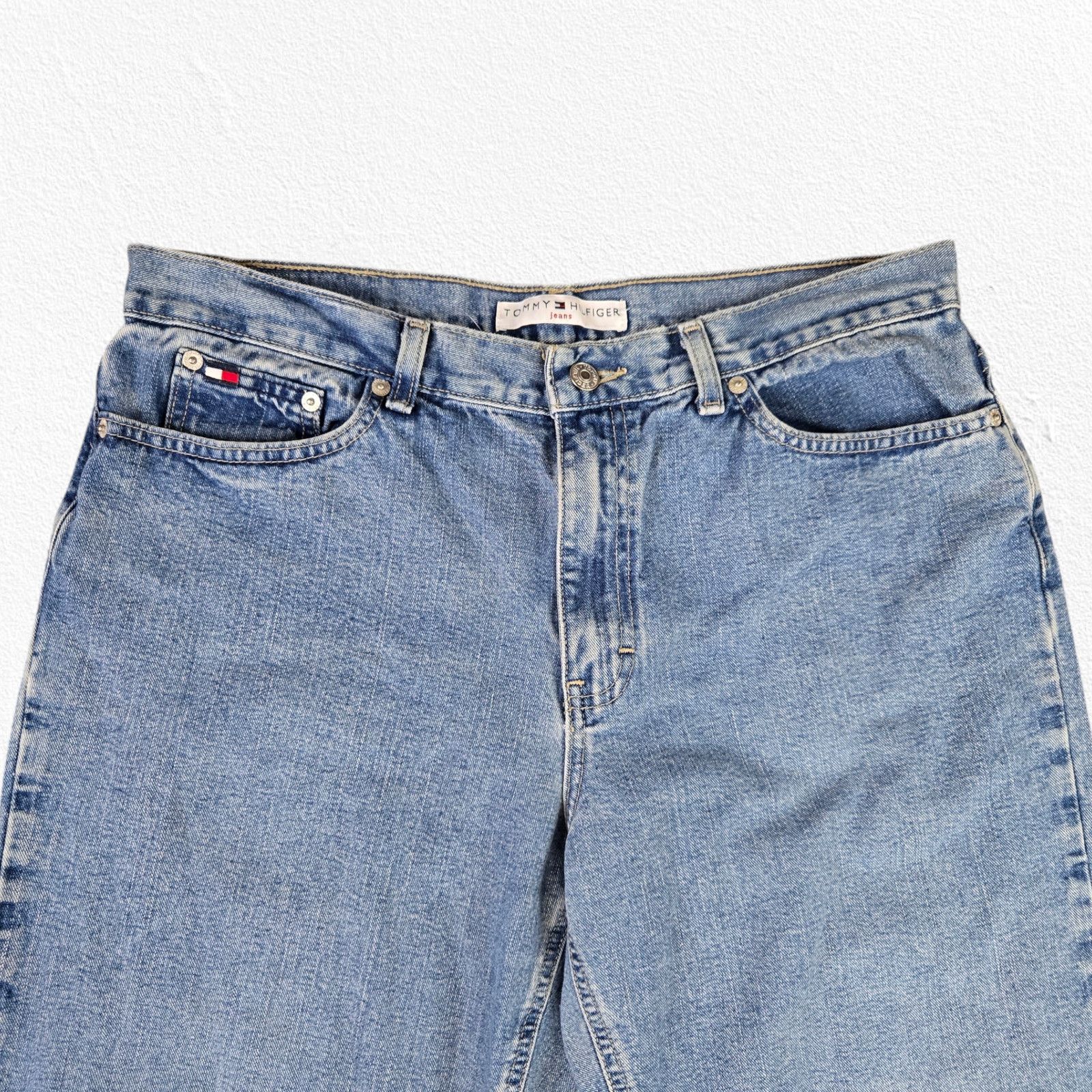 Tommy Hilfiger 90s Tommy Hilfiger Light Wash Capri Jeans Size 12 Size 34" / US 12 / IT 48 - 3 Thumbnail