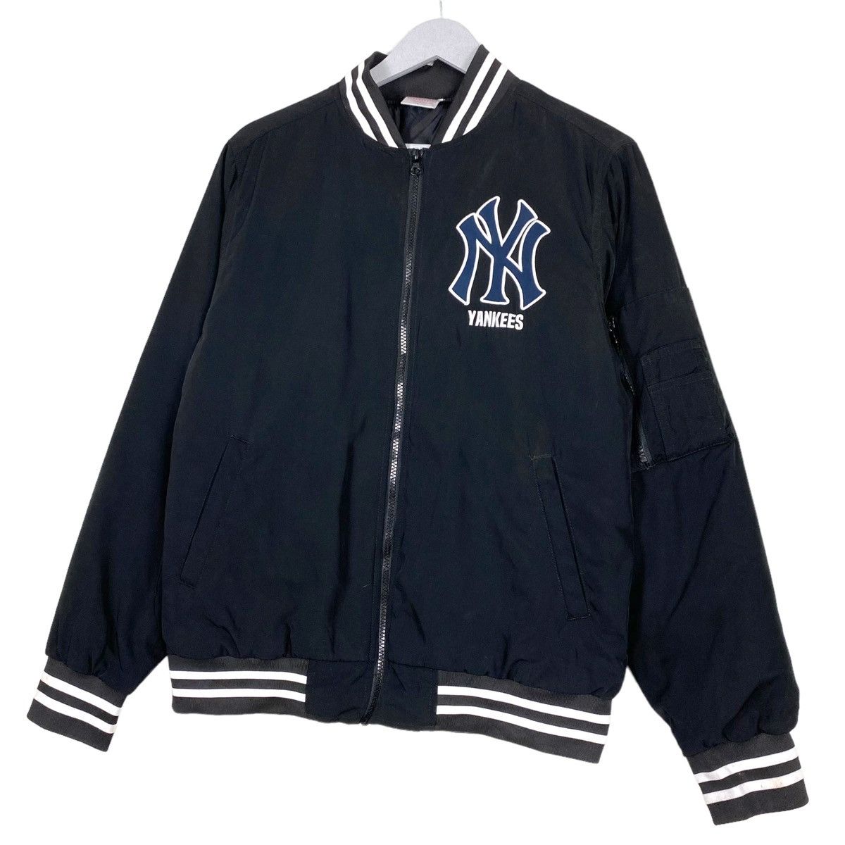 MLB × New York Yankees 💥NY YANKEES BIG LOGO MLB LIGHT JACKET Size US L / EU 52-54 / 3 - 2 Thumbnail