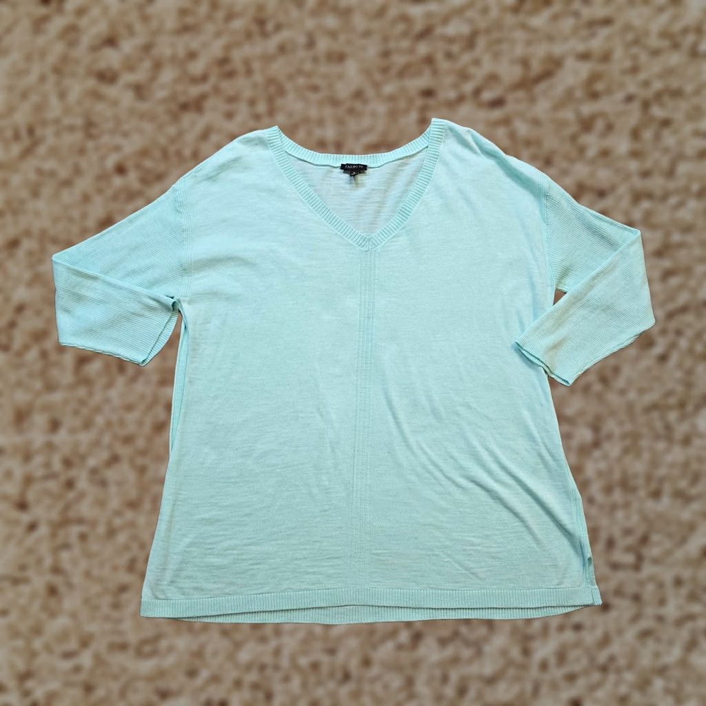 Talbots Talbots Sweater Top Women Medium Green Knit Stretch V Neck 3/4 Sleeve Casual Size M / US 6-8 / IT 42-44 - 1 Thumbnail