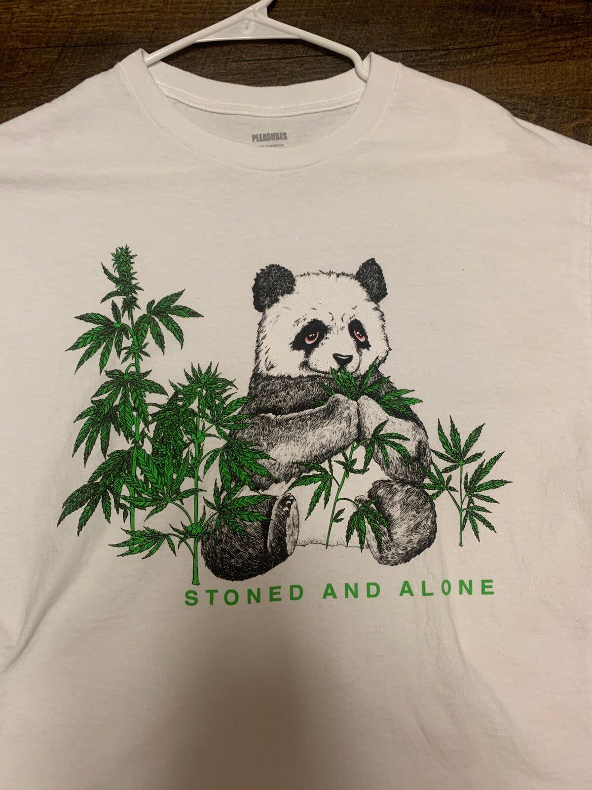 Pleasures Pleasures short sleeve “Stoned and Alone” Size US L / EU 52-54 / 3 - 1 Preview