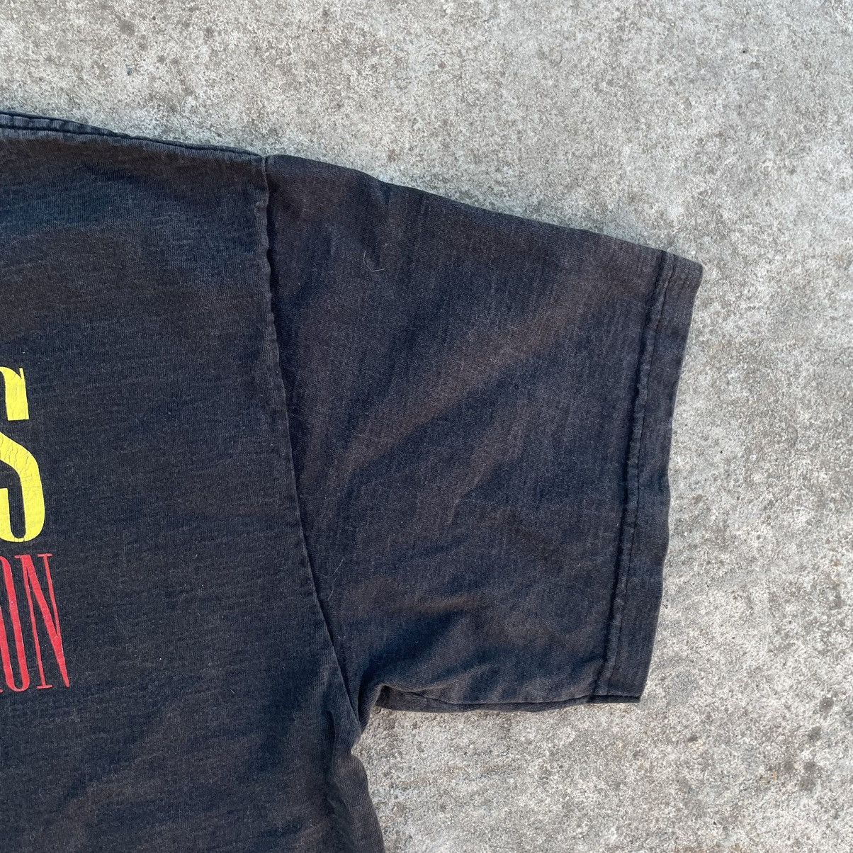 Vintage Vintage Guns N Roses T-shirts Band Tee Rock Y2K Tour 90s USA Size US L / EU 52-54 / 3 - 11 Thumbnail