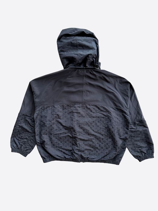 Louis Vuitton Mid-Length Monogram Nylon Windbreaker BLACK. Size 58