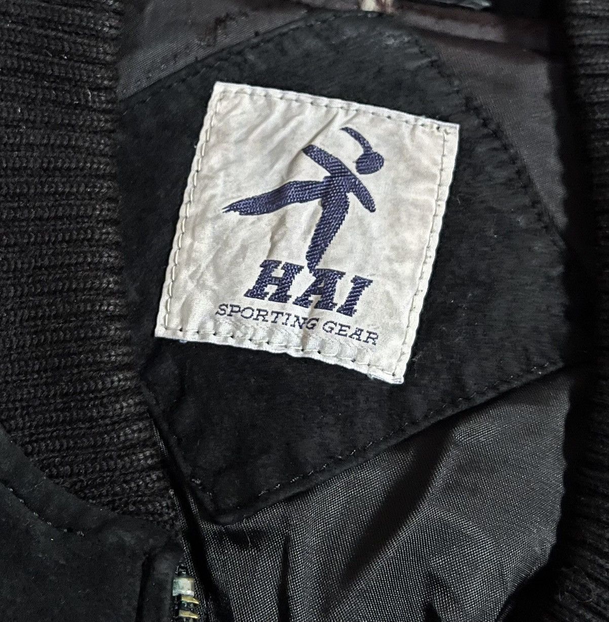 Hai Sporting Gear Vintage hai sporting gear boxy black oversized bomber jacket Size US XL / EU 56 / 4 - 5 Thumbnail
