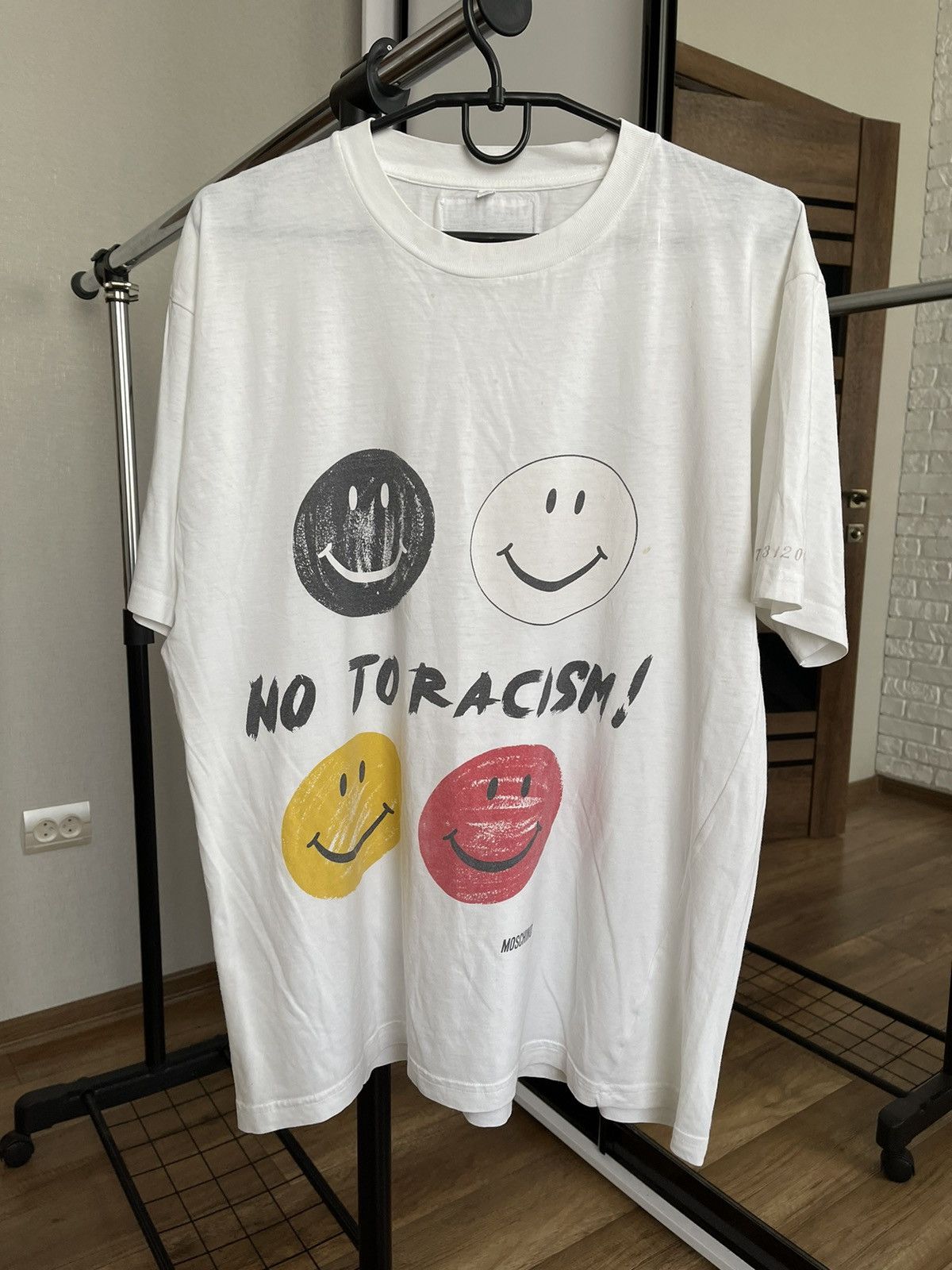Moschino Moschino No To Racism! T-Shirt Tee Size US L / EU 52-54 / 3 - 3 Thumbnail