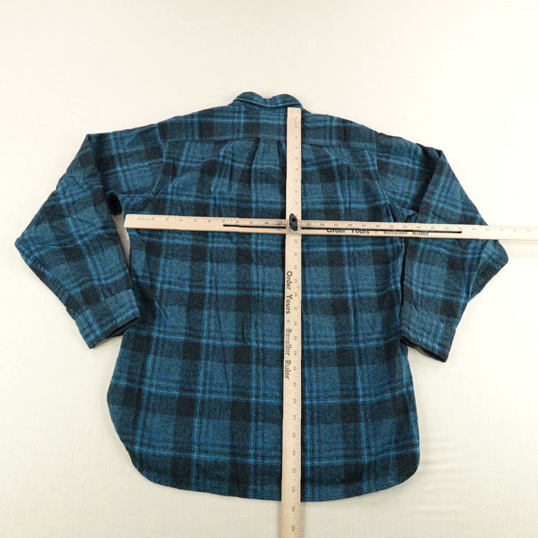 Pendleton VINTAGE Pendleton Shirt Mens Large Blue Plaid Wool Flannel Button-Up 70s 80s Outdoor Warmth Size US L / EU 52-54 / 3 - 5 Thumbnail