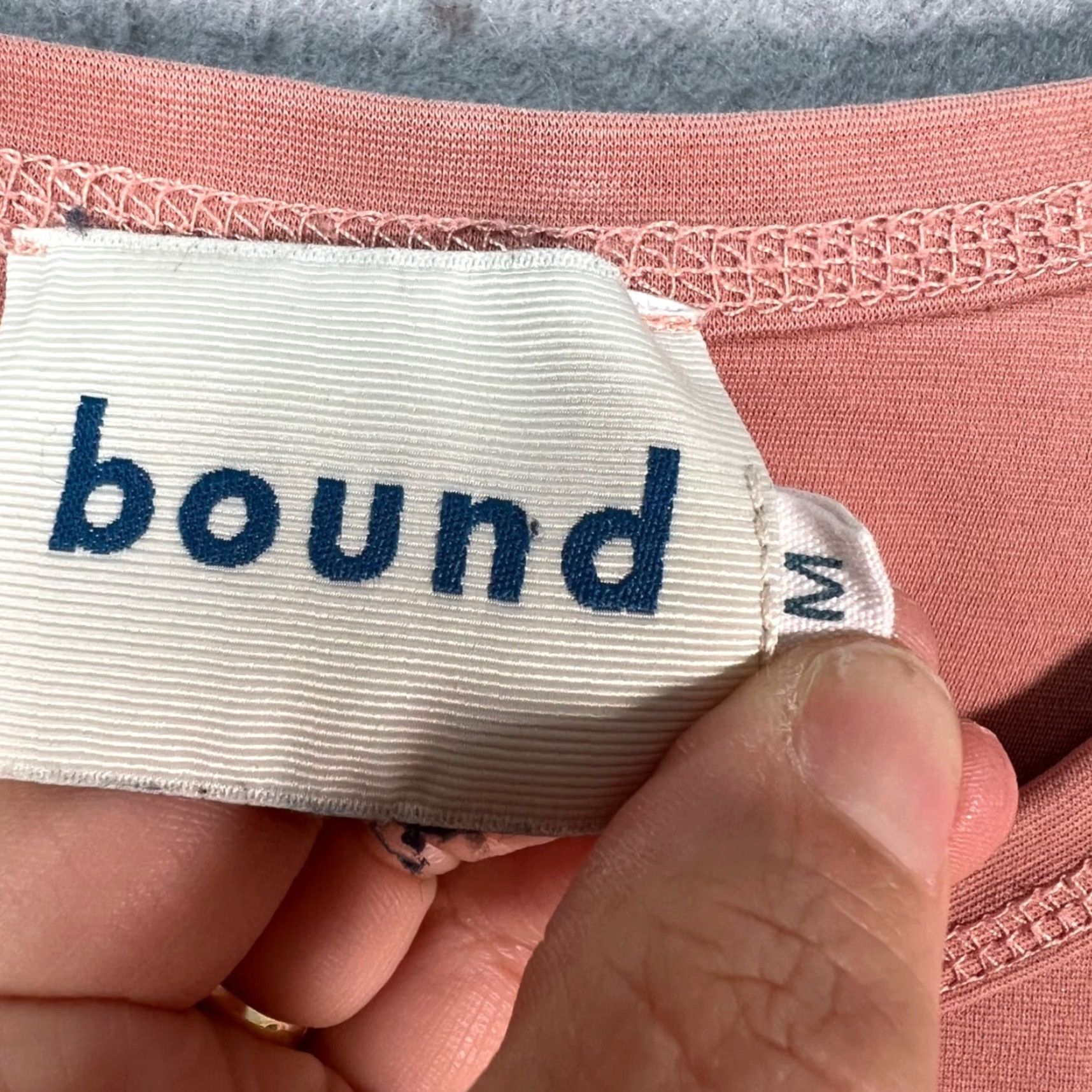 Vintage Bound Mens Size Medium Dusty Pink Logo T Shirt Cotton Blend Crewneck Comfort Basic Shirt Adult Mens Pink Crew Neck Short Sleeve Vintage/Used Size M / US 6-8 / IT 42-44 - 3 Thumbnail