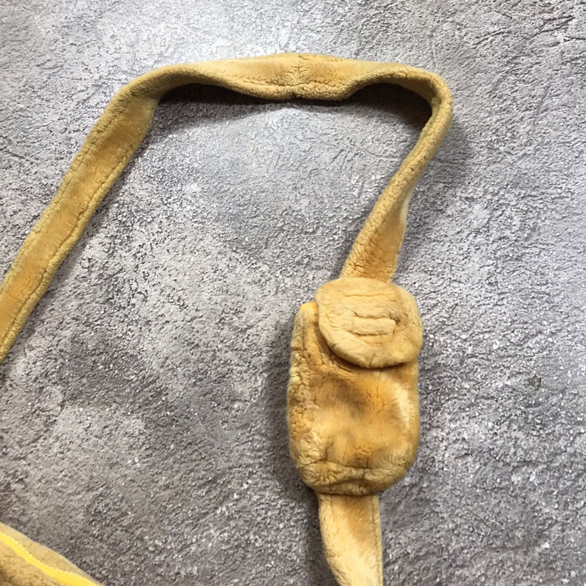 If Six Was Nine VINTAGE RABBIT TOY CROSSBODY BAG BALENCI STYLE Y2K 90s Size ONE SIZE - 4 Thumbnail
