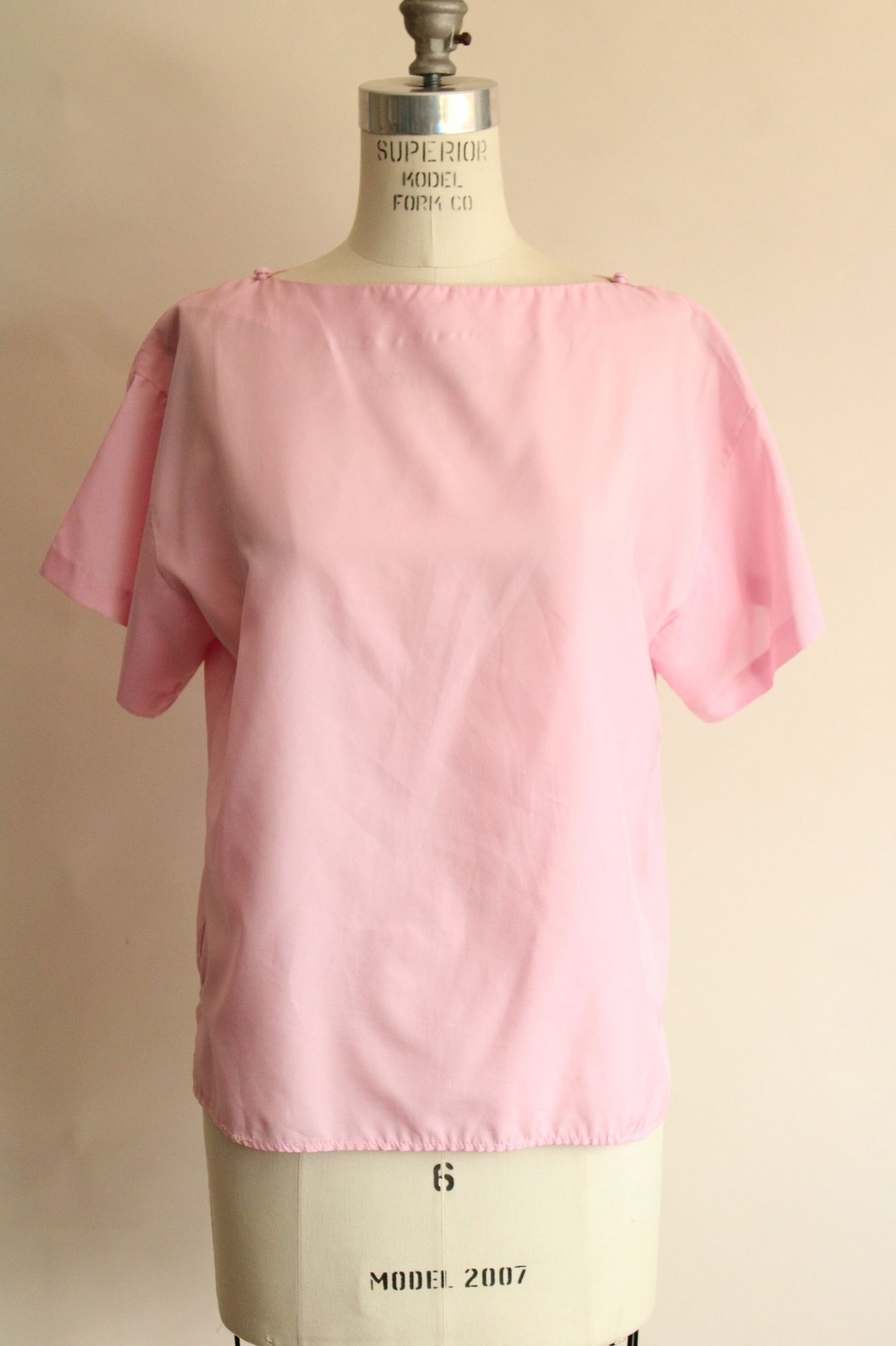 Vintage Vintage 1990s Blouse, Pink Shirt with Buttons at Shoulder, G Size M / US 6-8 / IT 42-44 - 2 Thumbnail