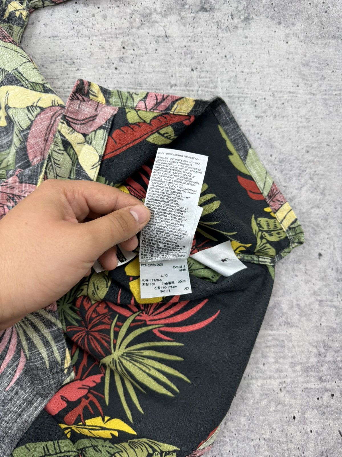 Levi's Levi’s Levis Hawaiian Button Short Sleeve Shirt Men Size L Size US L / EU 52-54 / 3 - 13 Thumbnail