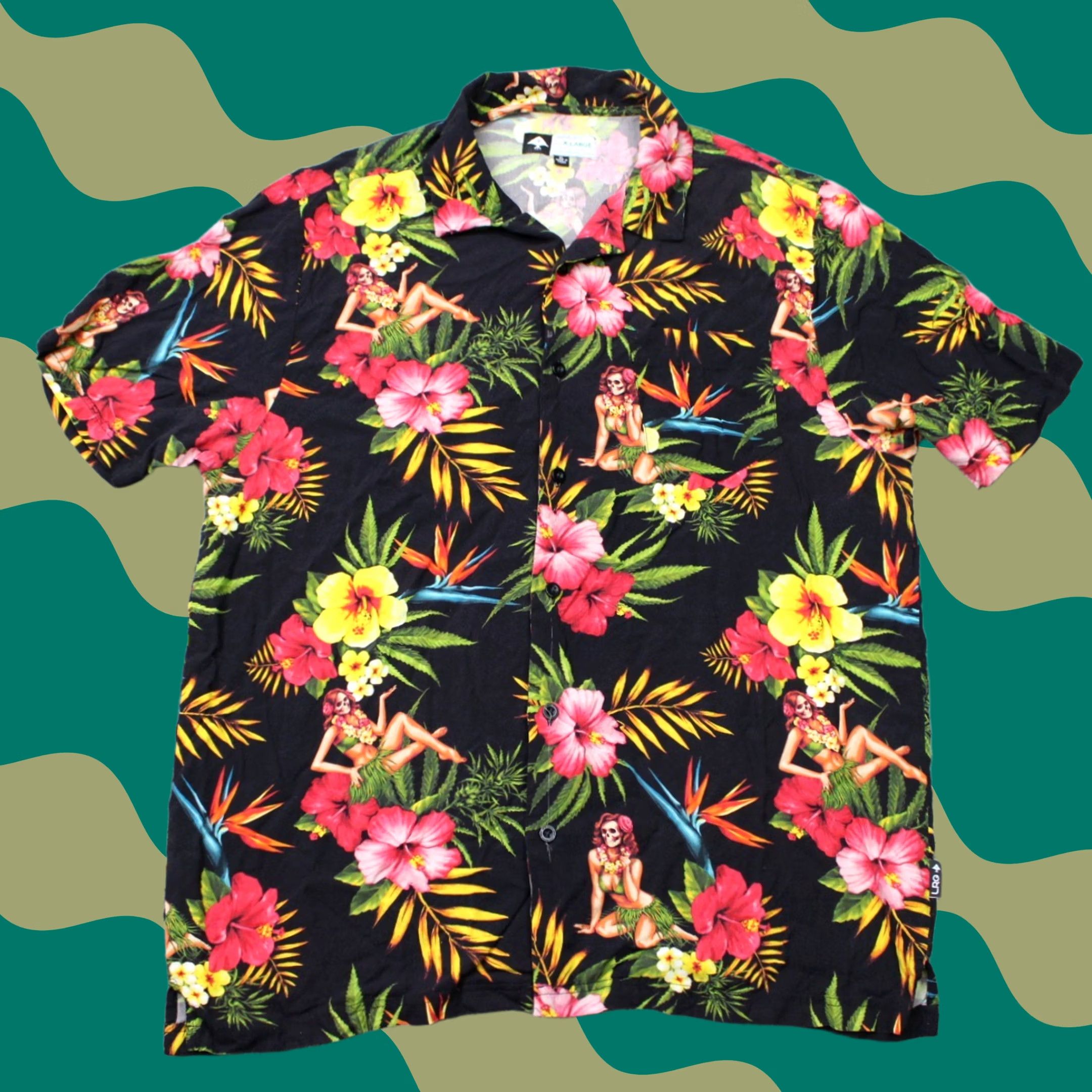 Vintage LRG Shirt Men XL Black Hawaiian Skeleton Hula Graphic Print S/S Crew Neck T-Shirt Limited Size US XL / EU 56 / 4 - 1 Thumbnail
