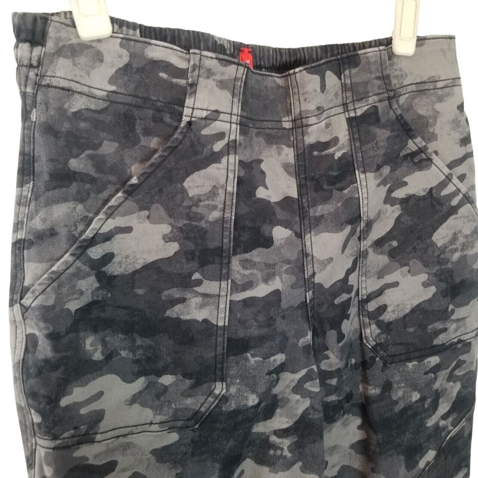 Spanx SPANX Womens Camo Jogger Pants Size L Stretch Camouflage Size 30" / US 8 / IT 44 - 6 Thumbnail