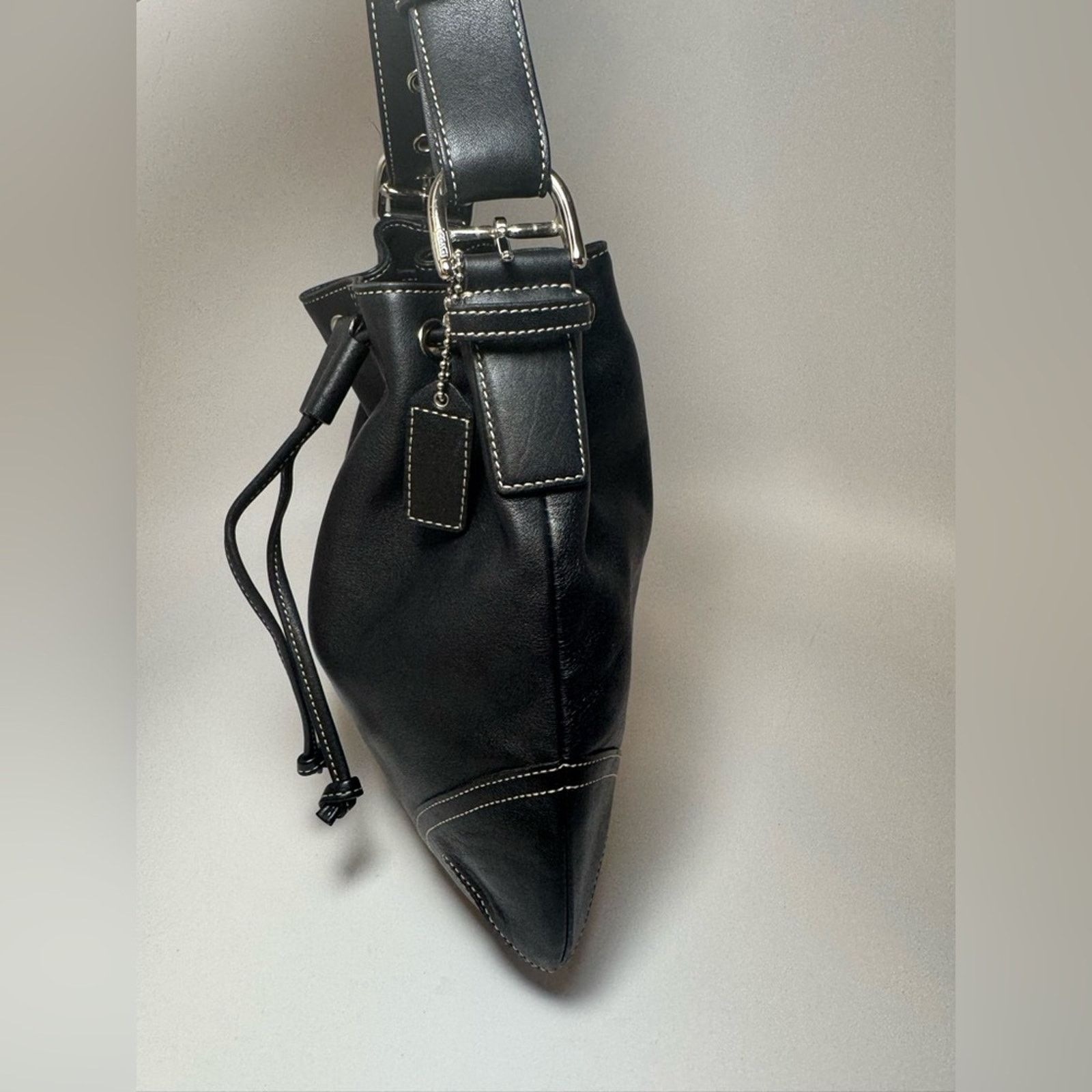 Coach Vintage Coach Black Leather Drawstring Crossbody #4288 EUC Size ONE SIZE - 5 Thumbnail
