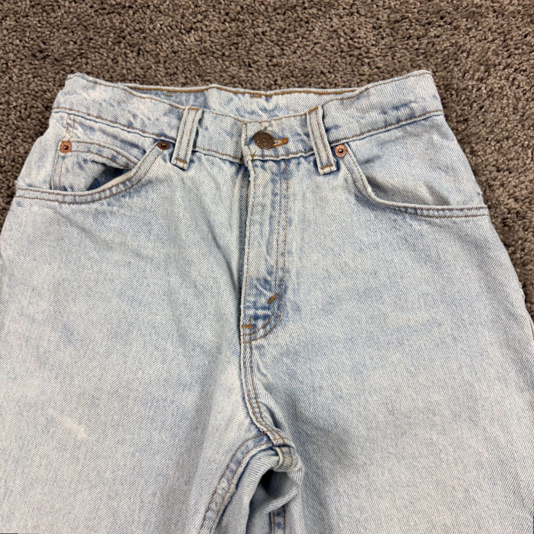 Levi's VINTAGE Levi's Jeans Womens 24 Tapered Orange Tab Light Wash 80s/90s USA 24x30 Jeans Women 90s 80s Size 42" / US 20 - 4 Thumbnail