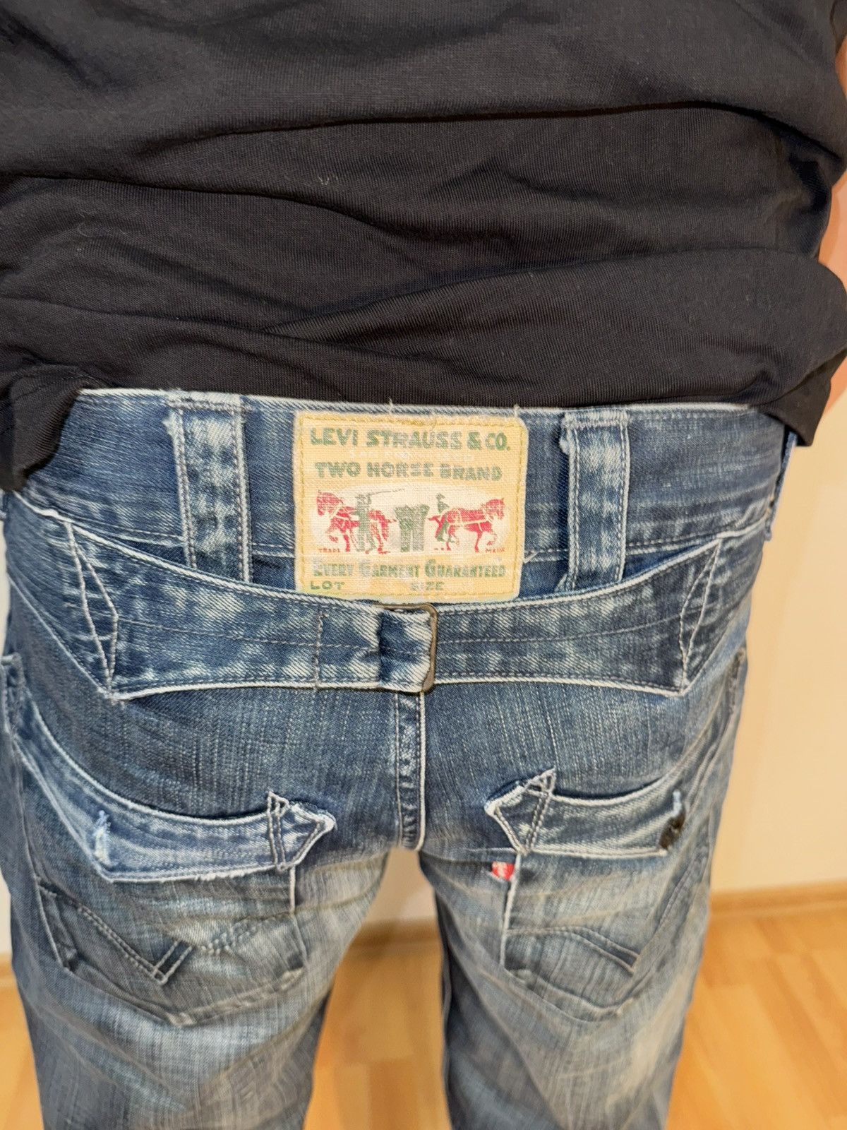 Levi's Vintage Clothing × Vintage Levi’s Two Horse Brand Jeans – L32– Vintage Straight Fit Size US 32 / EU 48 - 8 Thumbnail