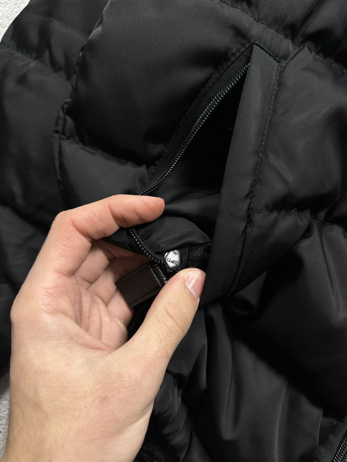 Prada Vintage Prada Gabardine Mainline Nylon Puffer Down Jacket Size US M / EU 48-50 / 2 - 12 Thumbnail