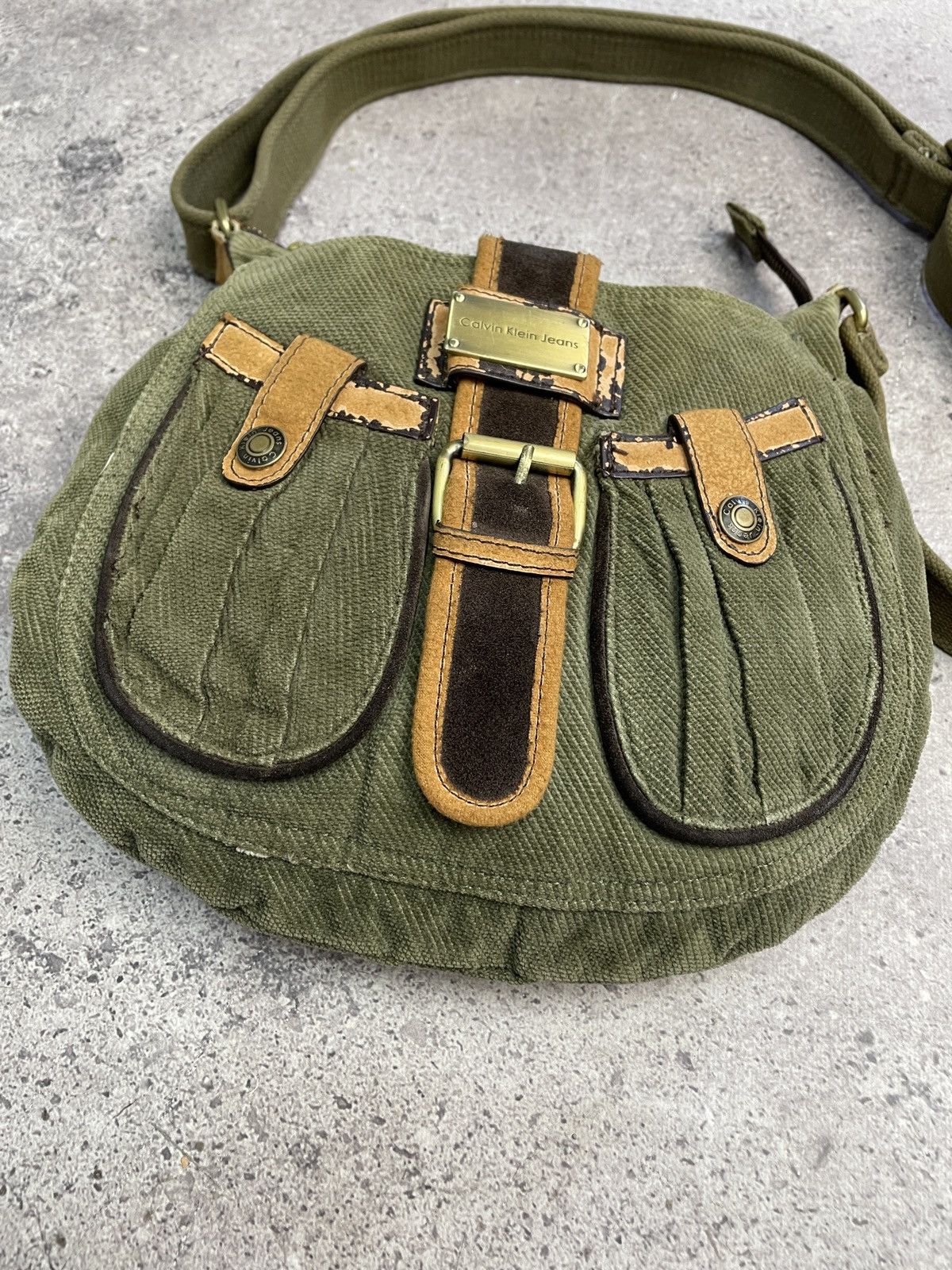 Calvin Klein Vintage Y2K Calvin Klein 00s Velvet Leather Bag Kmrii Style Size ONE SIZE - 10 Thumbnail