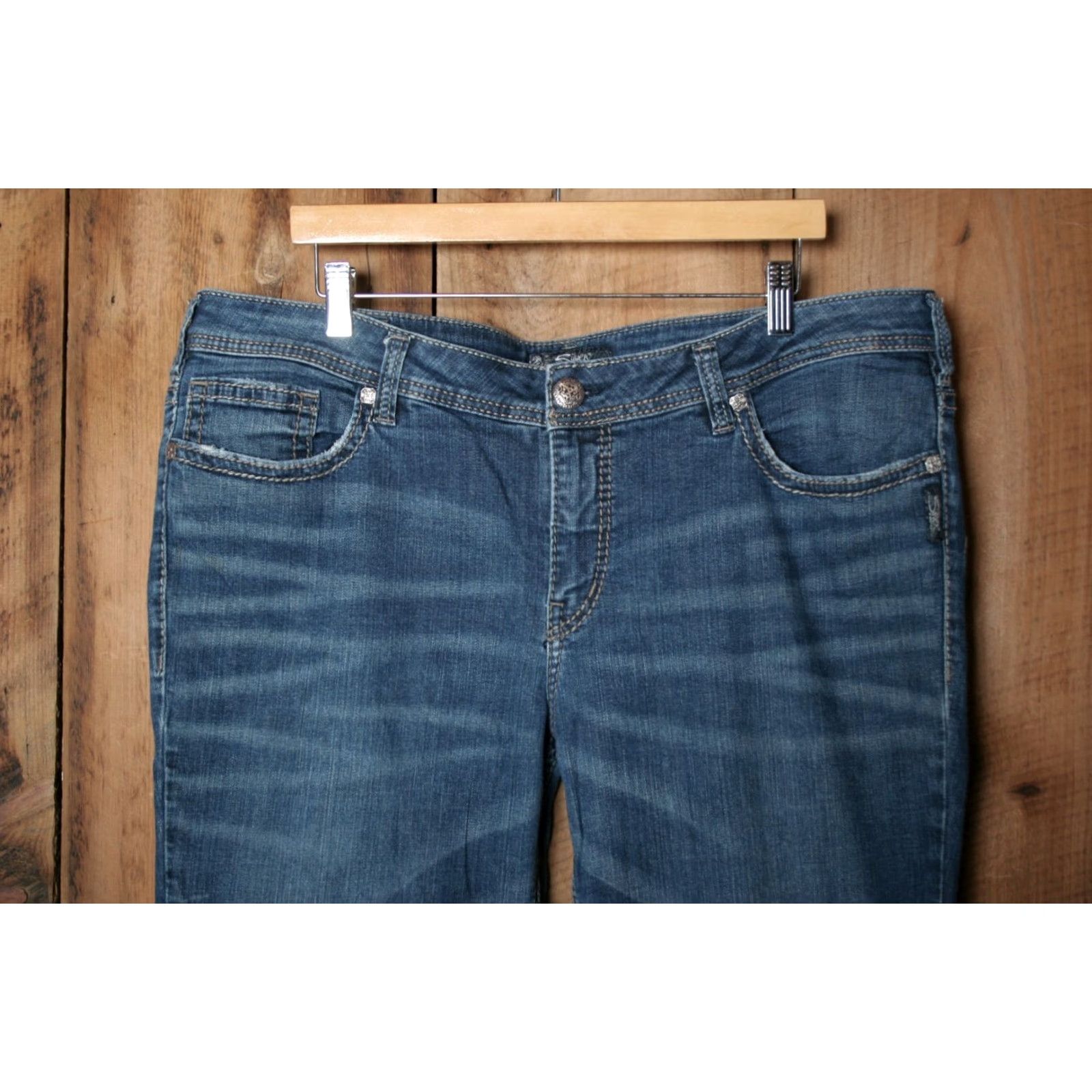 Silver Jeans Co. SILVER Jeans Aiko Bootcut Denim Jeans Sz. 44 Blue Women Inseam 29" Regular Mid Rise 8.5-10.5in Cotton Blend Beige? (color already blue) Size 30" / US 8 / IT 44 - 3 Thumbnail