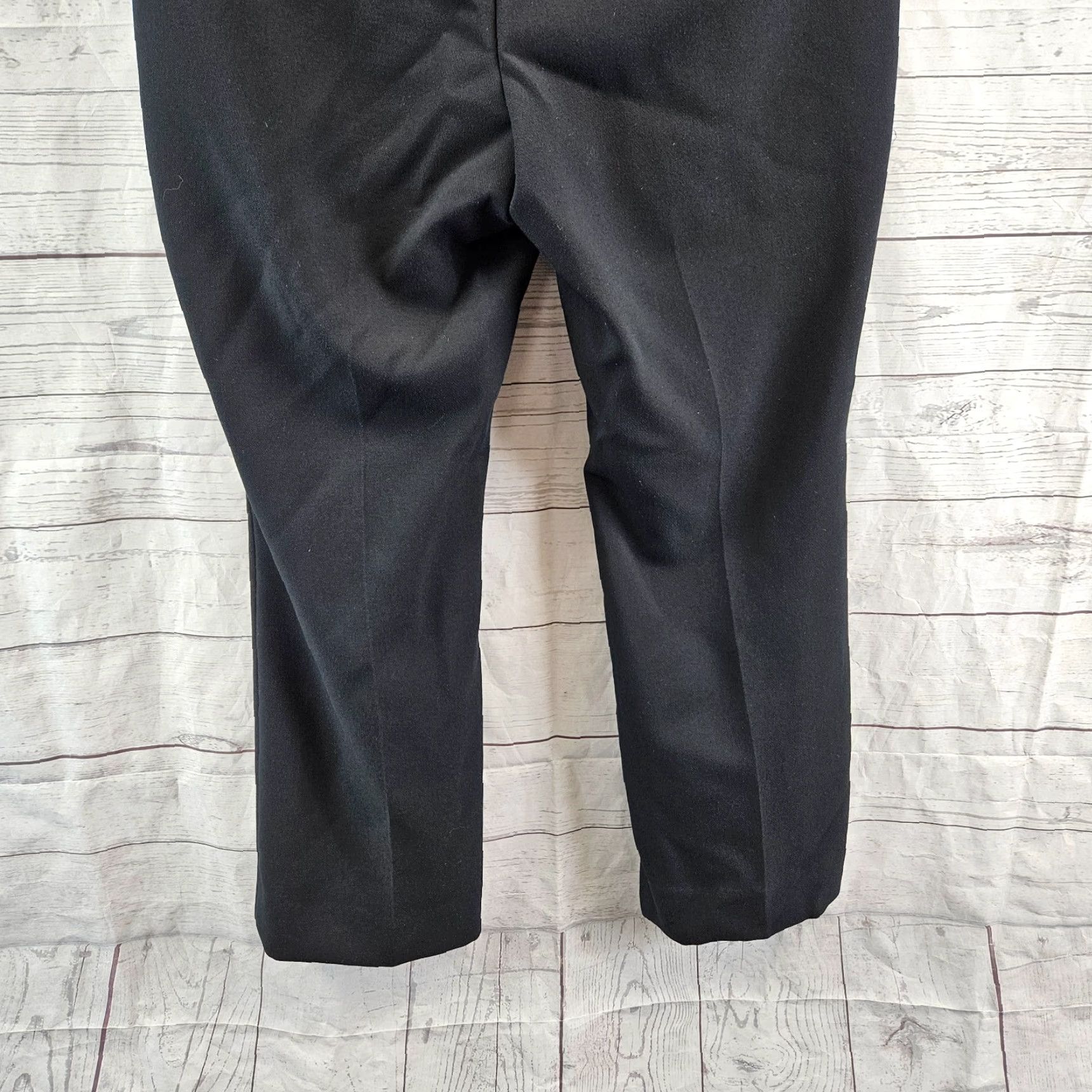 Banana Republic VINTAGE? No — Banana Republic Womens Cropped Pants Sz 2 Black Button Fly Mid Rise - Banana Republic - Pants - Women - Crop - Black - Size 2 Size 26" / US 2 / IT 38 - 5 Thumbnail