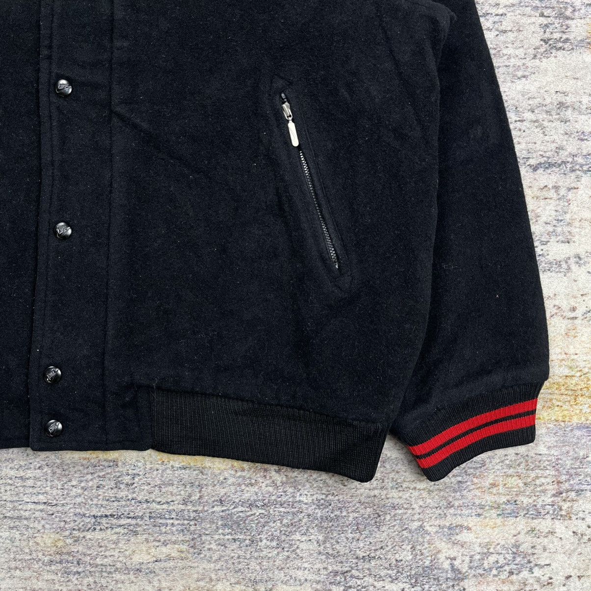 Nike Vintage 90s Nike big swoosh varsity jacket Size US XL / EU 56 / 4 - 6 Thumbnail