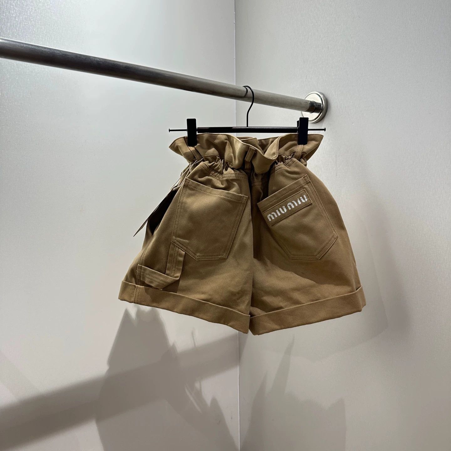 Miu Miu MIU MIU Logo Bouffant Shorts 36 Cotton Size 25" / US 0 / IT 36 - 1 Thumbnail