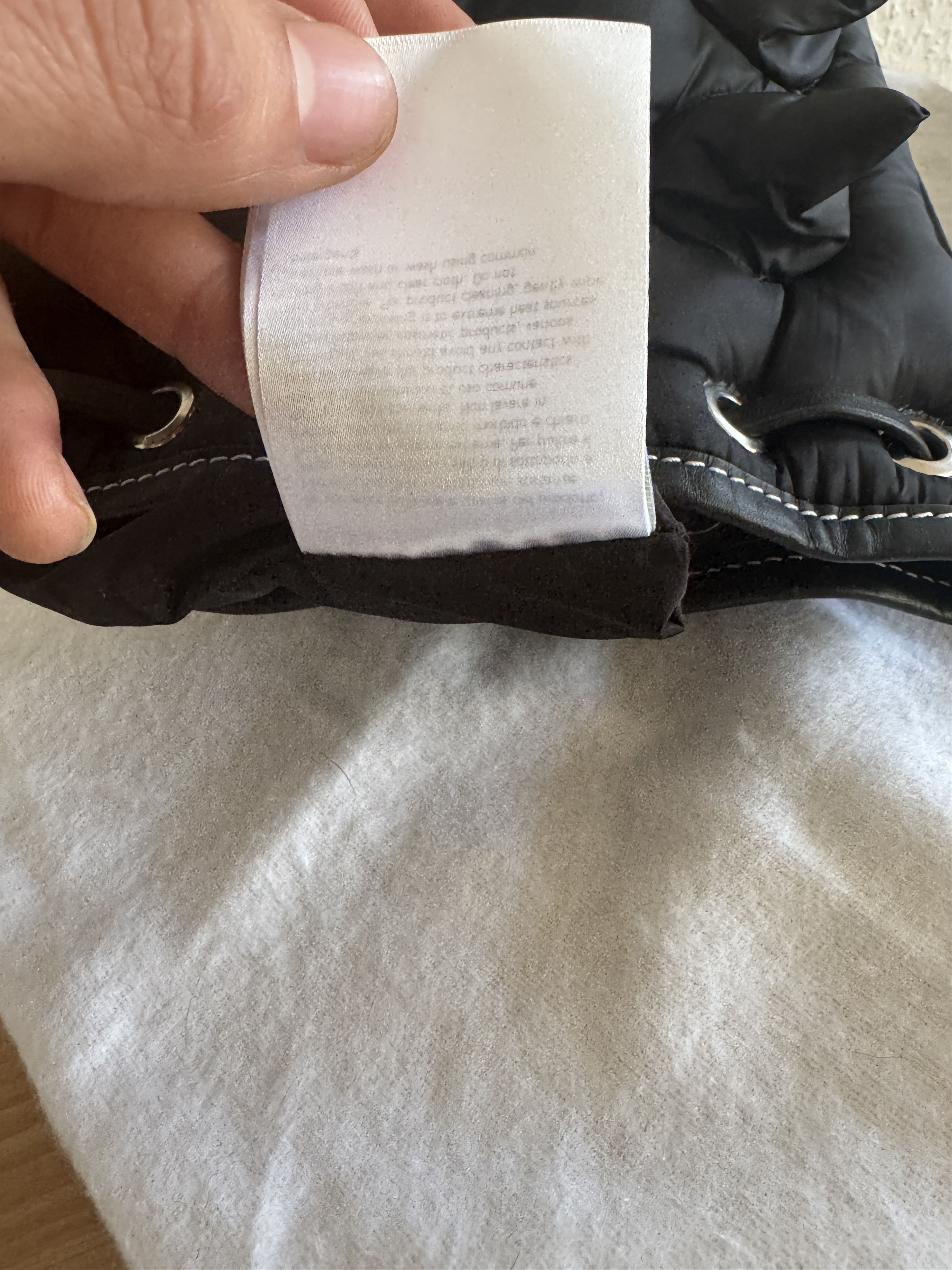 JW Anderson × Moncler Spike Critter Padded Bucket Bag Size ONE SIZE - 25 Thumbnail