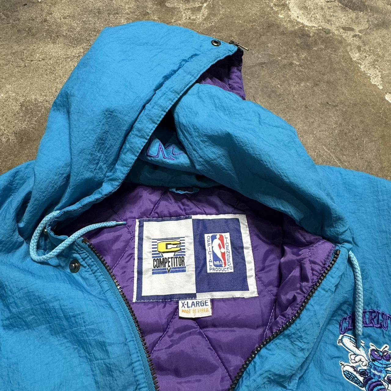 NBA × Vintage Vintage 90s Charlotte Hornets Hooded Puffer Jacket Size US XL / EU 56 / 4 - 7 Thumbnail