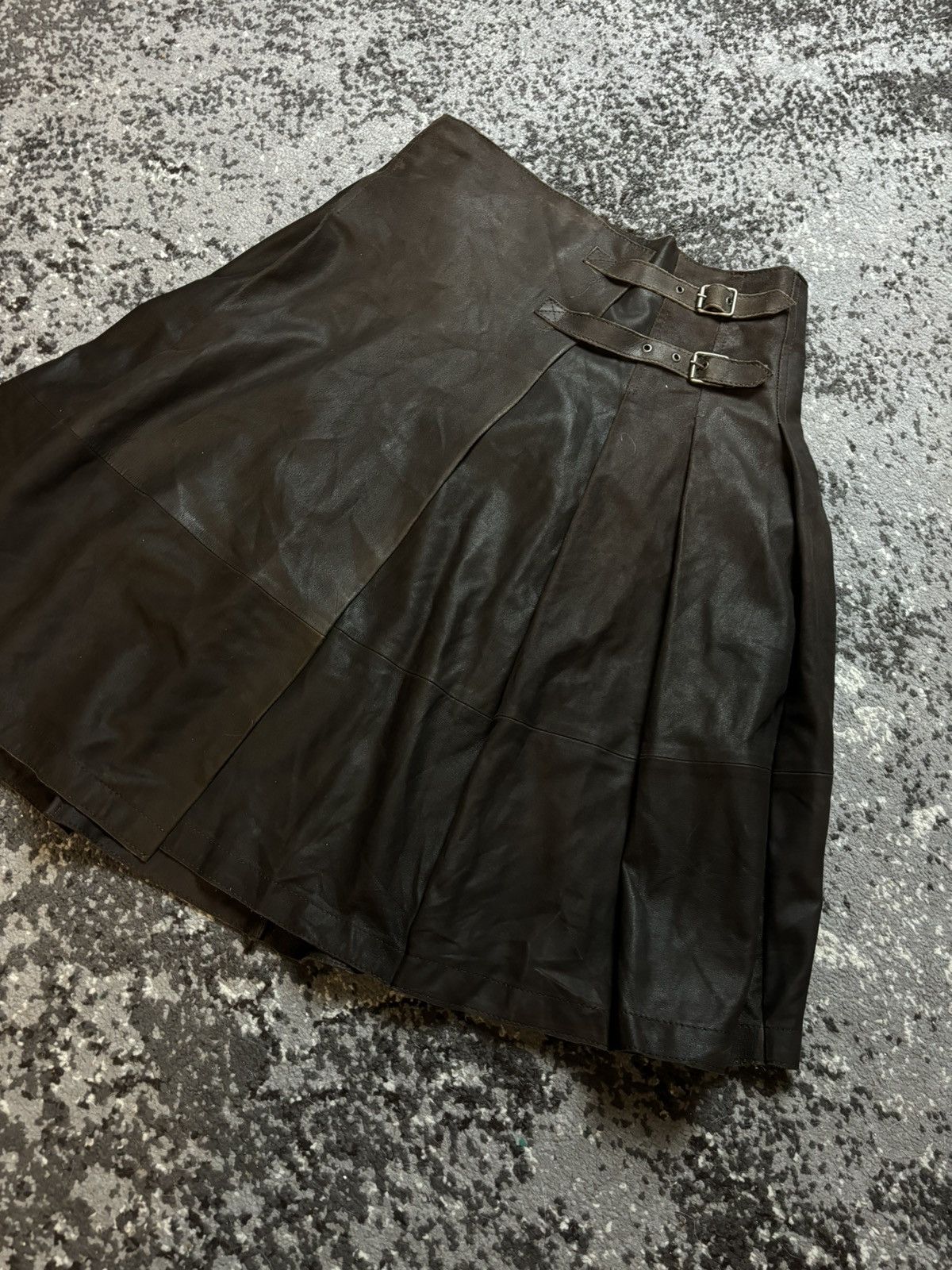 Max Mara × Vintage Max Mara vintage y2k vera pelle leather brown opium skirt Size 30" / US 8 / IT 44 - 1 Thumbnail