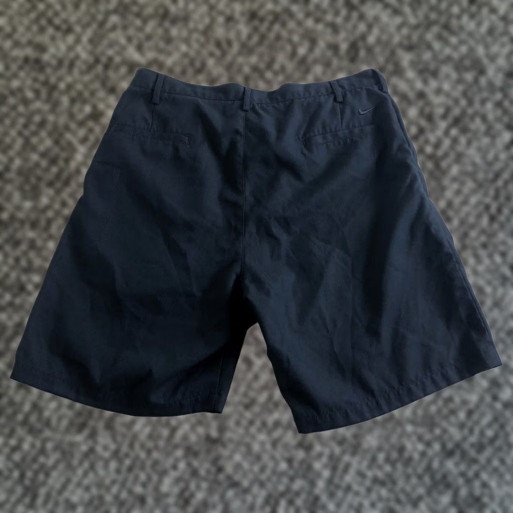 Nike Nike Golf Chino Shorts Mens Navy Blue Pleated Front Casual Golf size 34 Medium Size US 34 / EU 50 - 1 Thumbnail