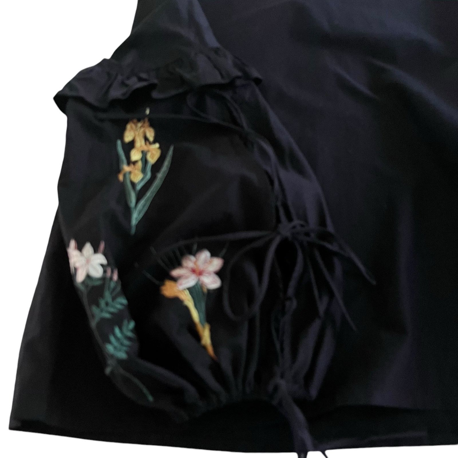 Zara Zara Trafaluc Black Floral Embroidered Ruffle Blouse Size L / US 10 / IT 46 - 5 Thumbnail