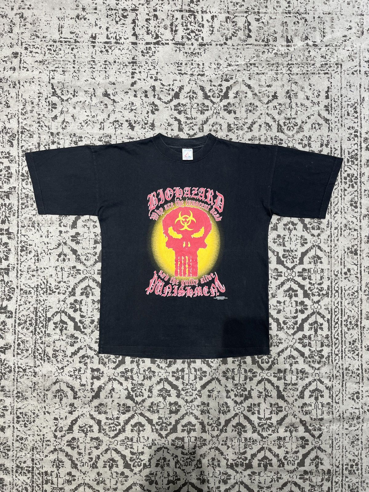Band Tees 2002 Biohazard “Tour Against Terrorism” Size US L / EU 52-54 / 3 - 2 Thumbnail