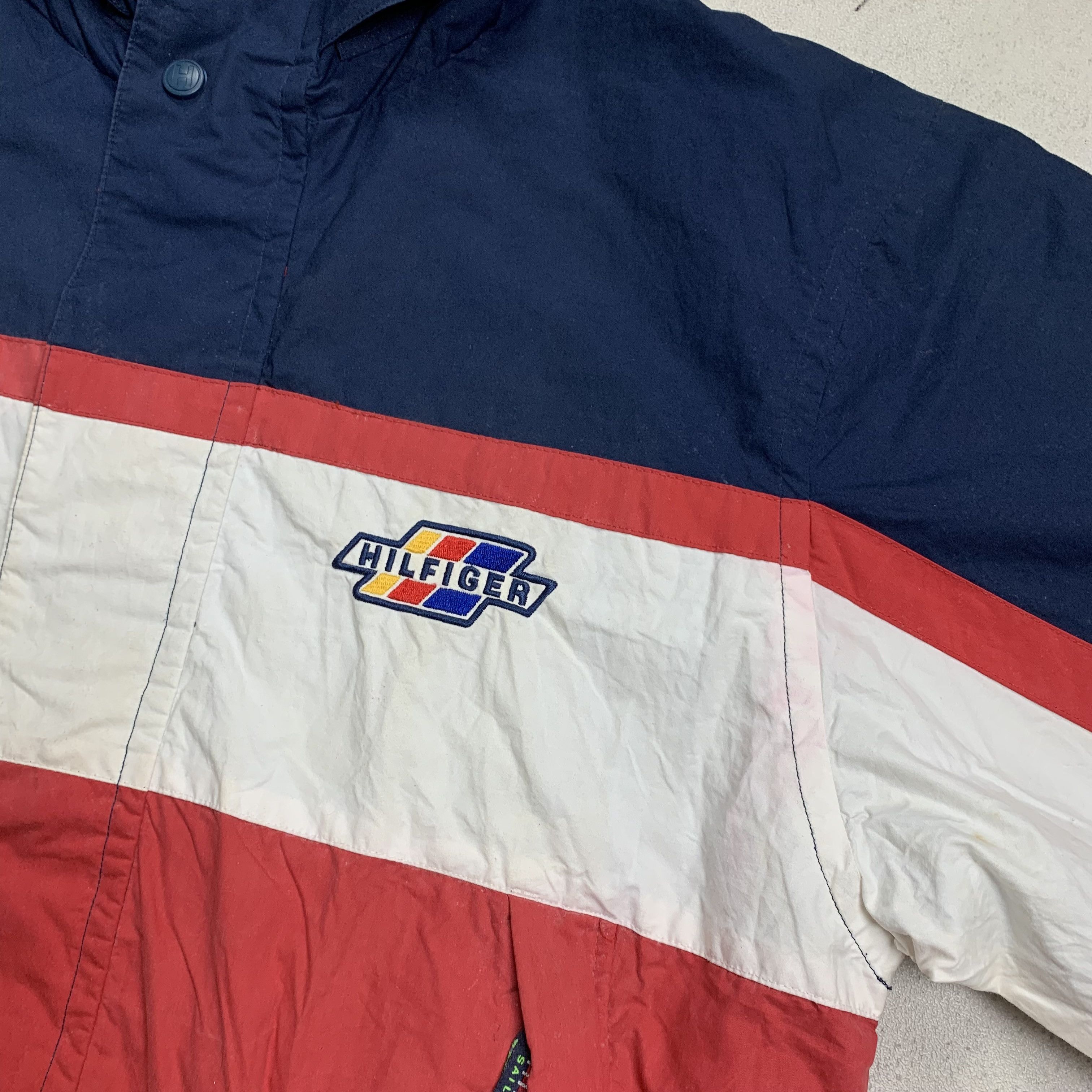 Tommy Hilfiger Vintage Reversible Tommy Hilfiger Sailing Gear Jacket Size US L / EU 52-54 / 3 - 6 Thumbnail