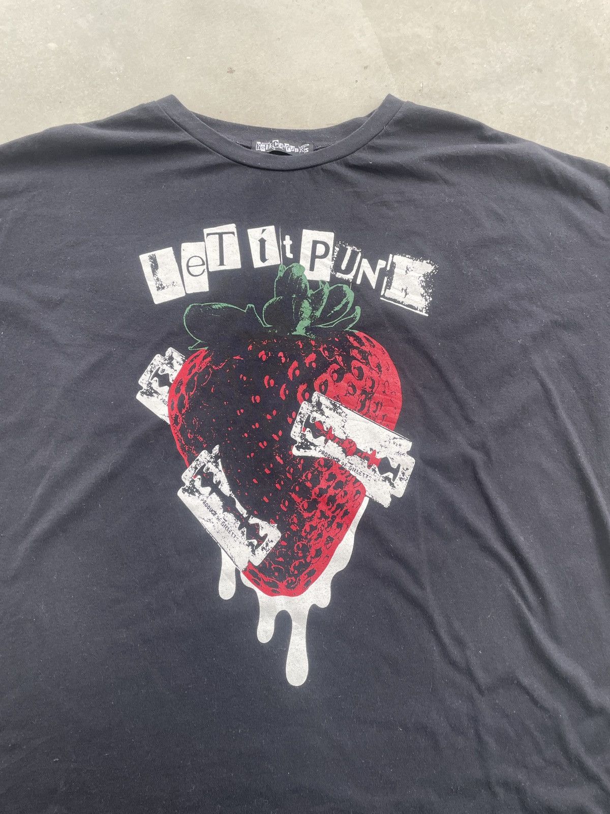 Japanese Brand × Punk and Yo CRAZY PUNK HELL CAT PUNKS LET IT BEE TEE Size US L / EU 52-54 / 3 - 2 Thumbnail