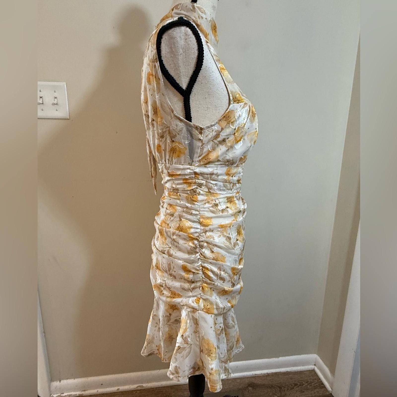 Other Mika Gala Bollywood floral mini dress cream yellow tan SZ 8 Size M / US 6-8 / IT 42-44 - 2 Thumbnail