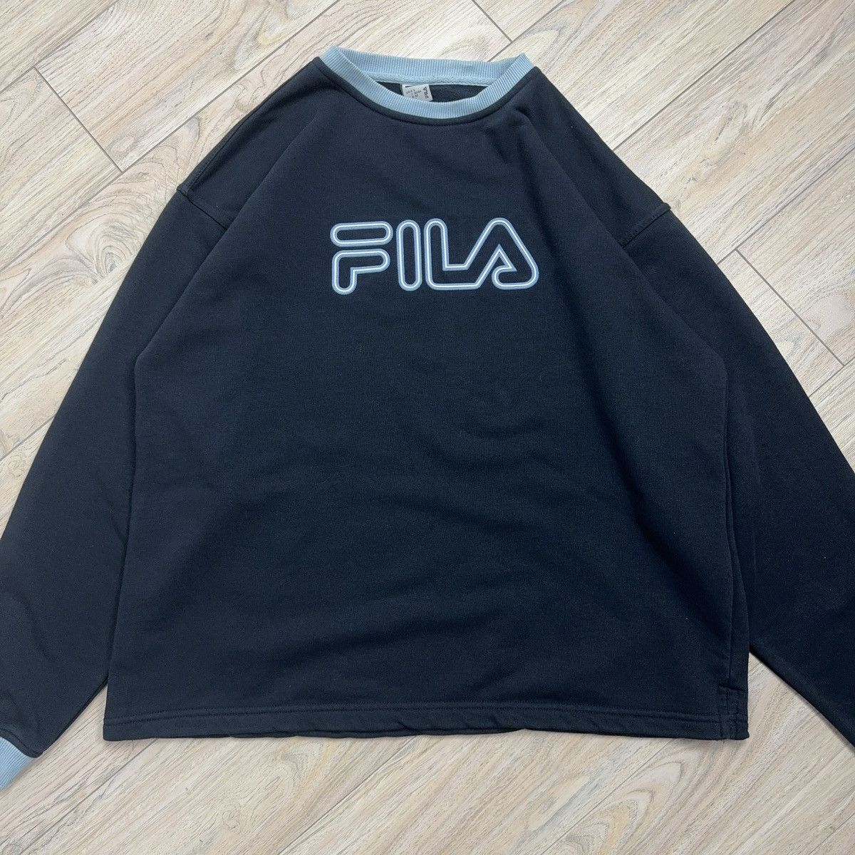 Fila Vintage Y2K Fila Boxy Big Center Logo Crewneck Sweatshirt Size US L / EU 52-54 / 3 - 2 Thumbnail