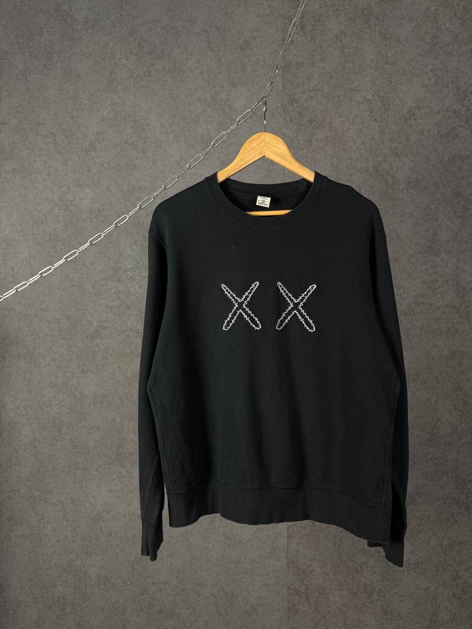 Kaws Kaws x Uniqlo cult designer sweatshirt Size US M / EU 48-50 / 2 - 1 Thumbnail