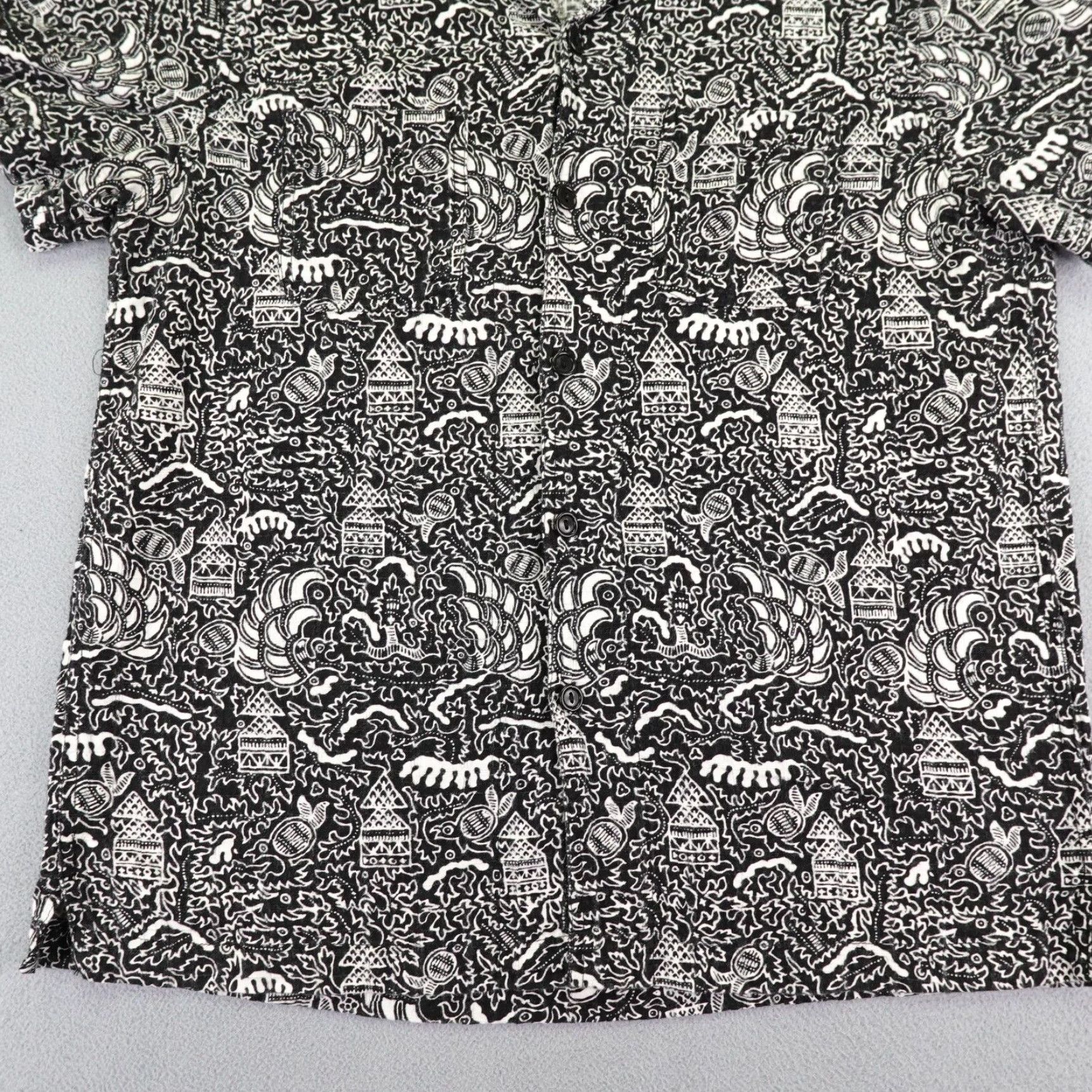 Wallace & Barnes VINTAGE Wallace & Barnes Shirt Men’s Medium Black White Geometric Button-Up Short Sleeve Casual 90s Theme Mens Size US M / EU 48-50 / 2 - 4 Thumbnail
