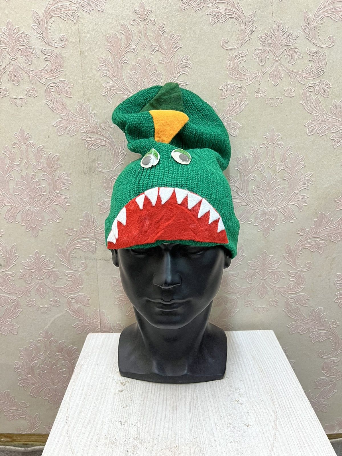 Vintage Dinasour T rex Custom Beanie Hats Size ONE SIZE - 2 Thumbnail